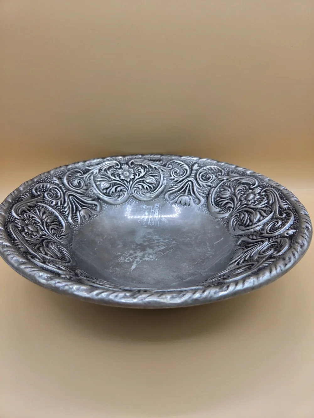 Wilton Armetale Ornate Silver-Tone Embossed Serving Bowl